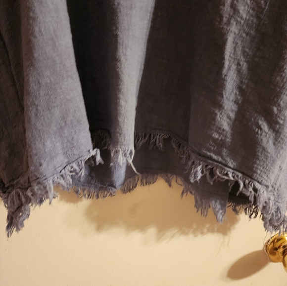 Top - Picture 5 of 6